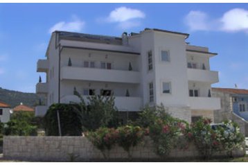 Croacia Privát Vinišće, Exterior